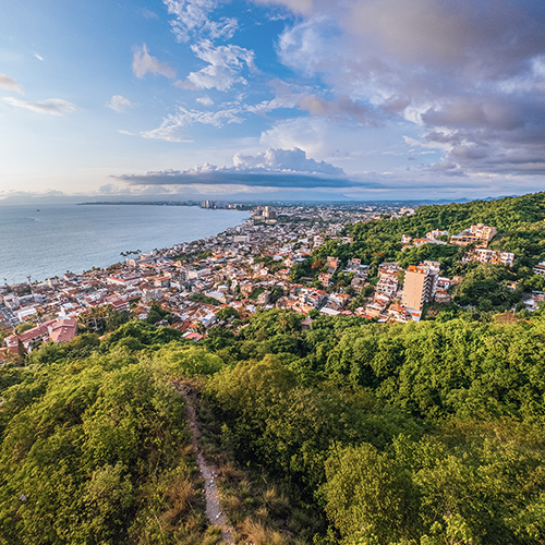Puerto Vallarta galardonado con 5 Travvy Awards, incluyendo Mejor Destino en México