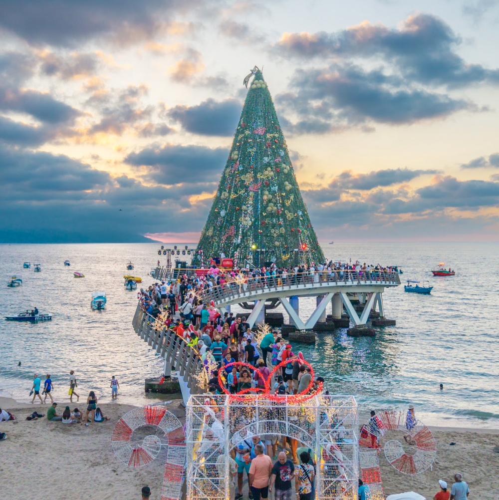 Navidad en Puerto Vallarta: playa, tradición y magia bajo las estrellas