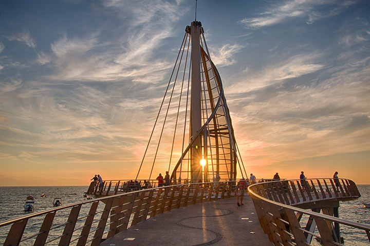 Things to do in the Romantic Zone in Puerto Vallarta Los Muertos Pie