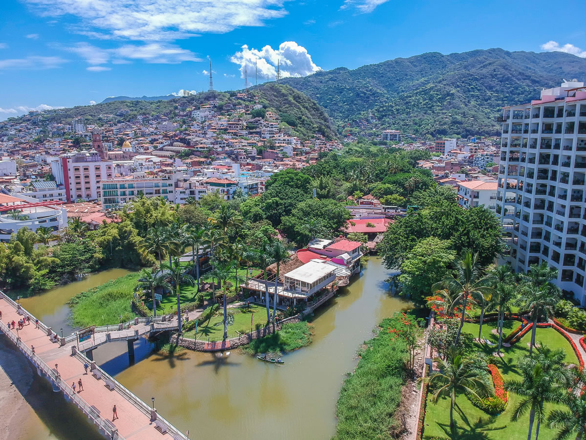 Visita la Isla del Río Cuale en Puerto Vallarta