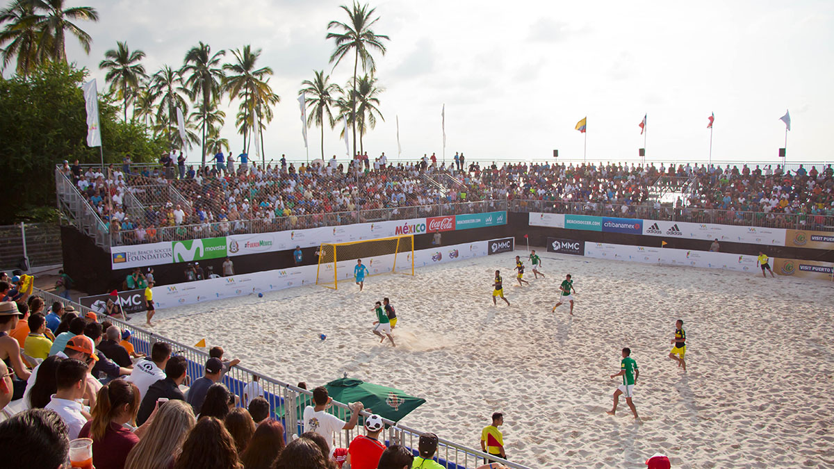 Partidos de futbol en la Visit Puerto Vallarta Cup 2017
