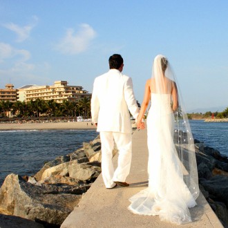 CELEBRA EL DÍA MÁS FELIZ DE TU VIDA EN PUERTO VALLARTA