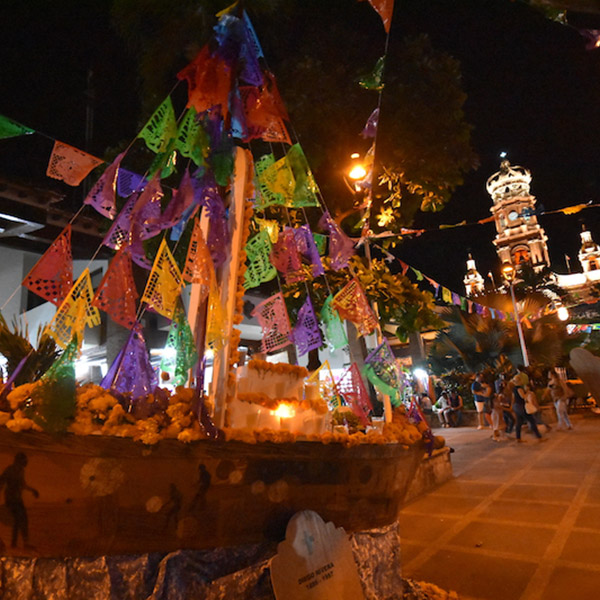 Celebración del Día de Muertos vive en Puerto Vallarta