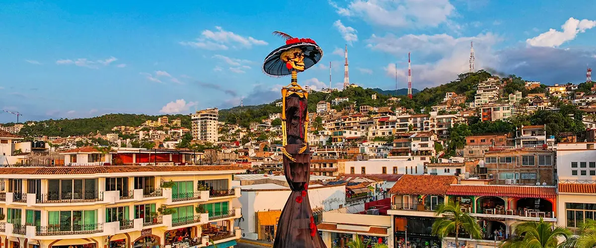 La Catrina más alta del mundo en el Malecón de Puerto Vallarta
